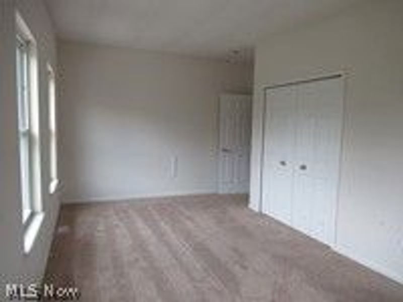 3718 Minster Court, Cleveland, OH 44105 Photo 9