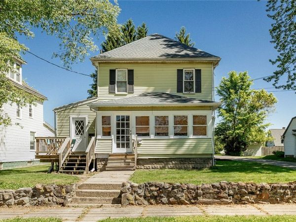 407 Hill St. , Grove City, PA 16127