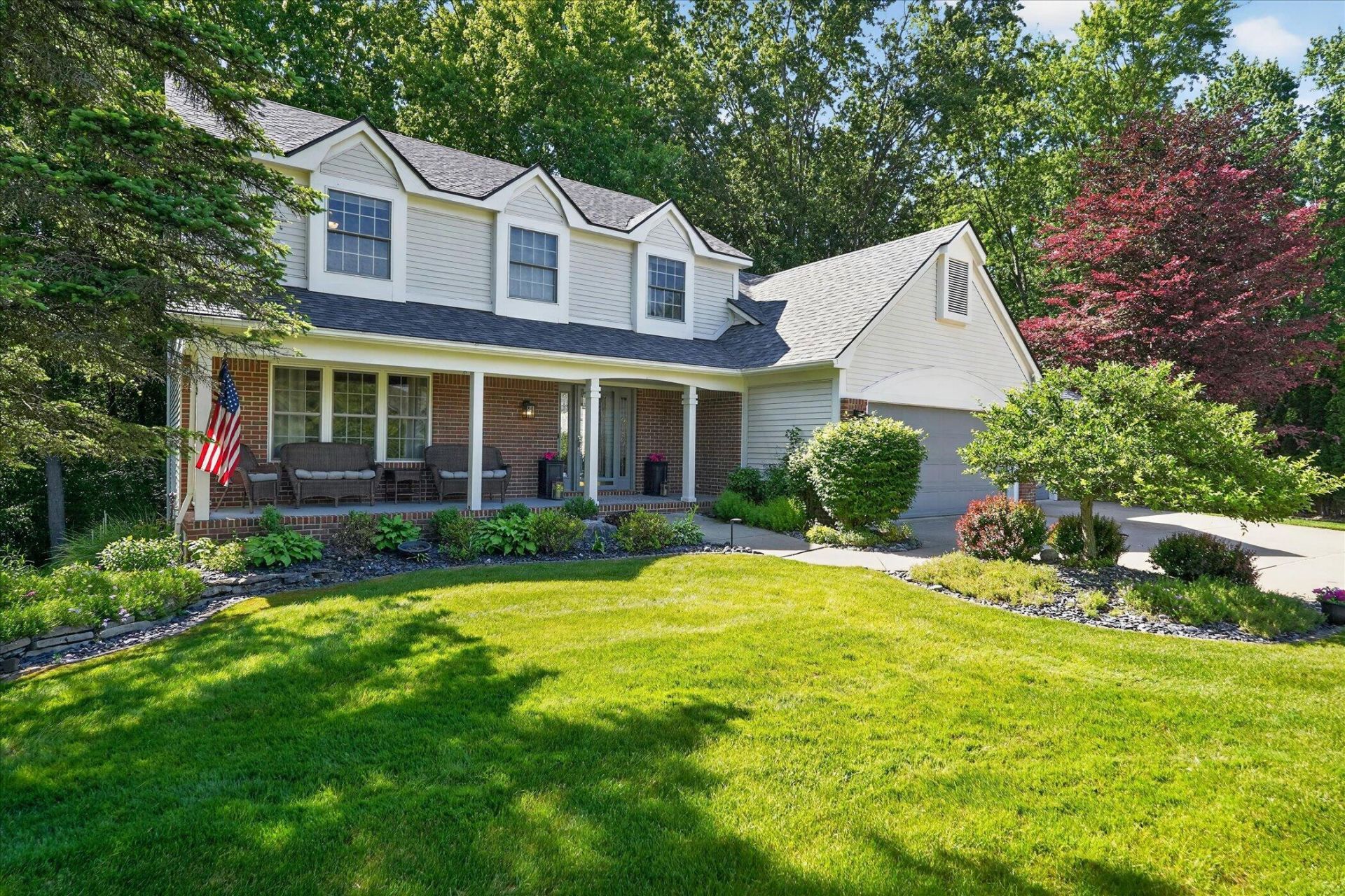 4022 Dun Rovin Court, Commerce Township, MI 48382 Main Photo