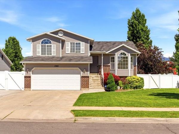 1382 N 2325 W, Layton, UT 84041