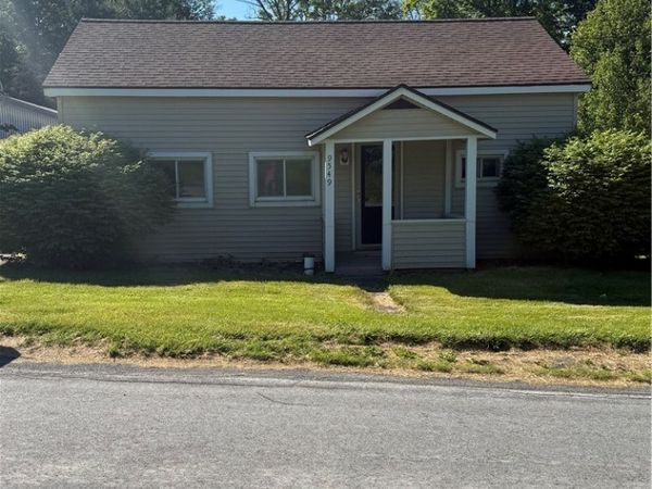 9549 Crooked Hill Road , Sauquoit, NY 13456