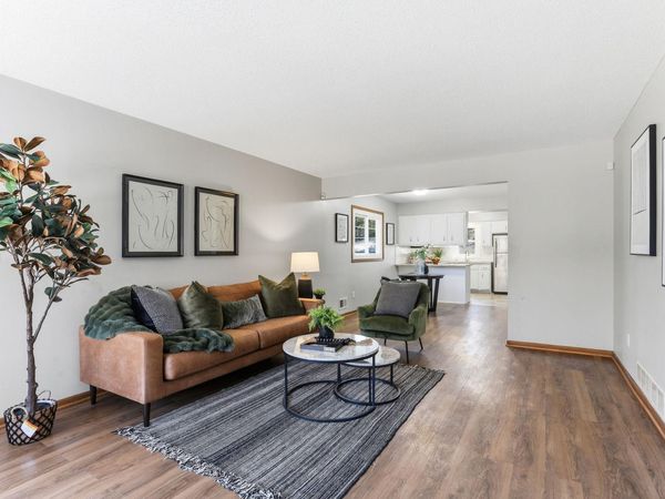 936 Jefferson Avenue , Saint Paul, MN 55102