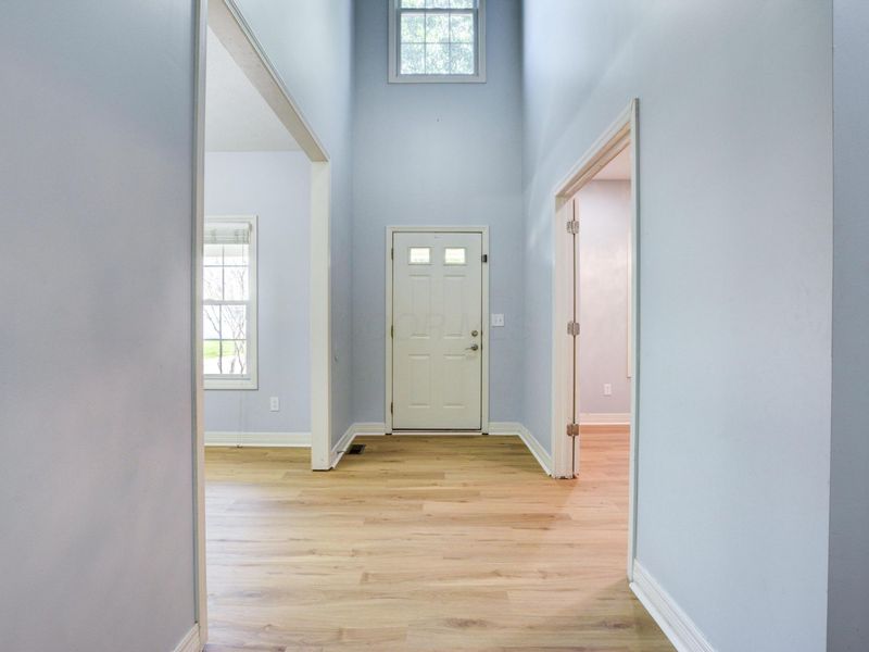 1872 Summersweet Circle, Lewis Center, OH 43035 Photo 14