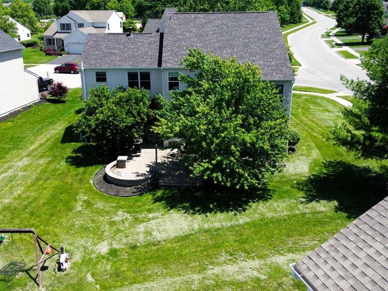 1872 Summersweet Circle, Lewis Center, OH 43035 Photo 7