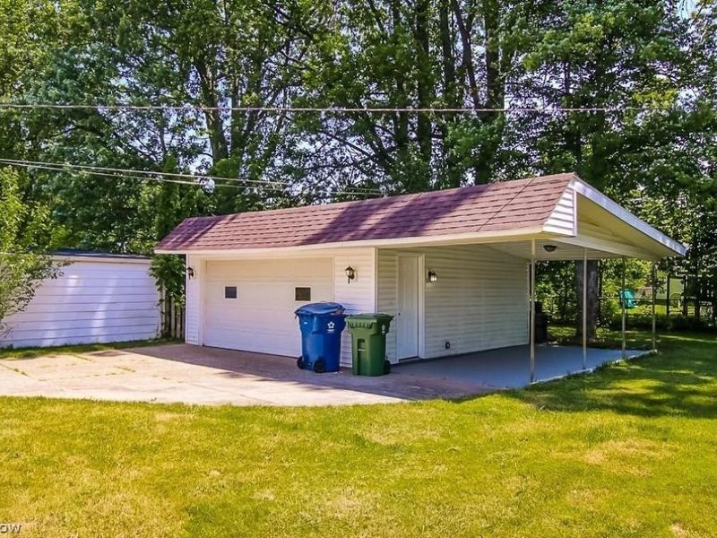 6987 Greenleaf Avenue , Parma Heights, OH 44130 Photo 21