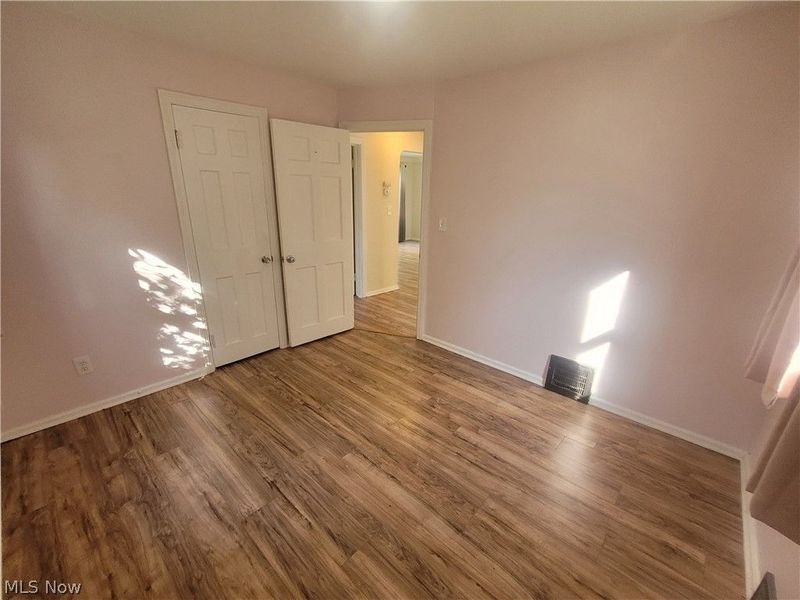 6987 Greenleaf Avenue , Parma Heights, OH 44130 Photo 6