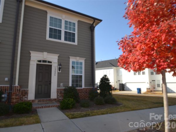 19826 Lamp Lighters Way , Cornelius, NC 28031