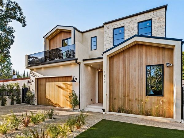 12247 Addison, Valley Village, CA 91607