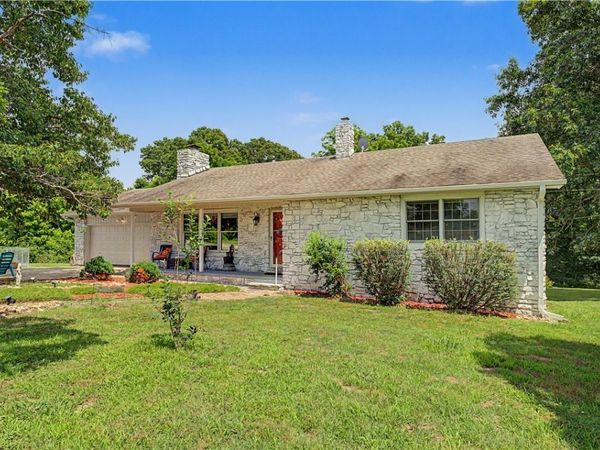 16698 Harmon Road, Fayetteville, AR 72704