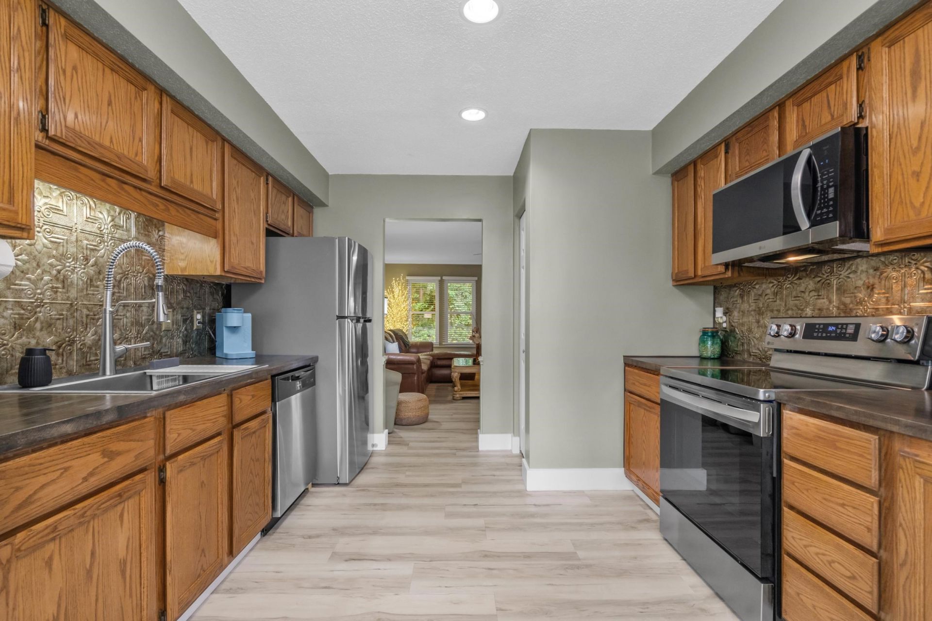 105 Hickory Dr.  Photo 12
