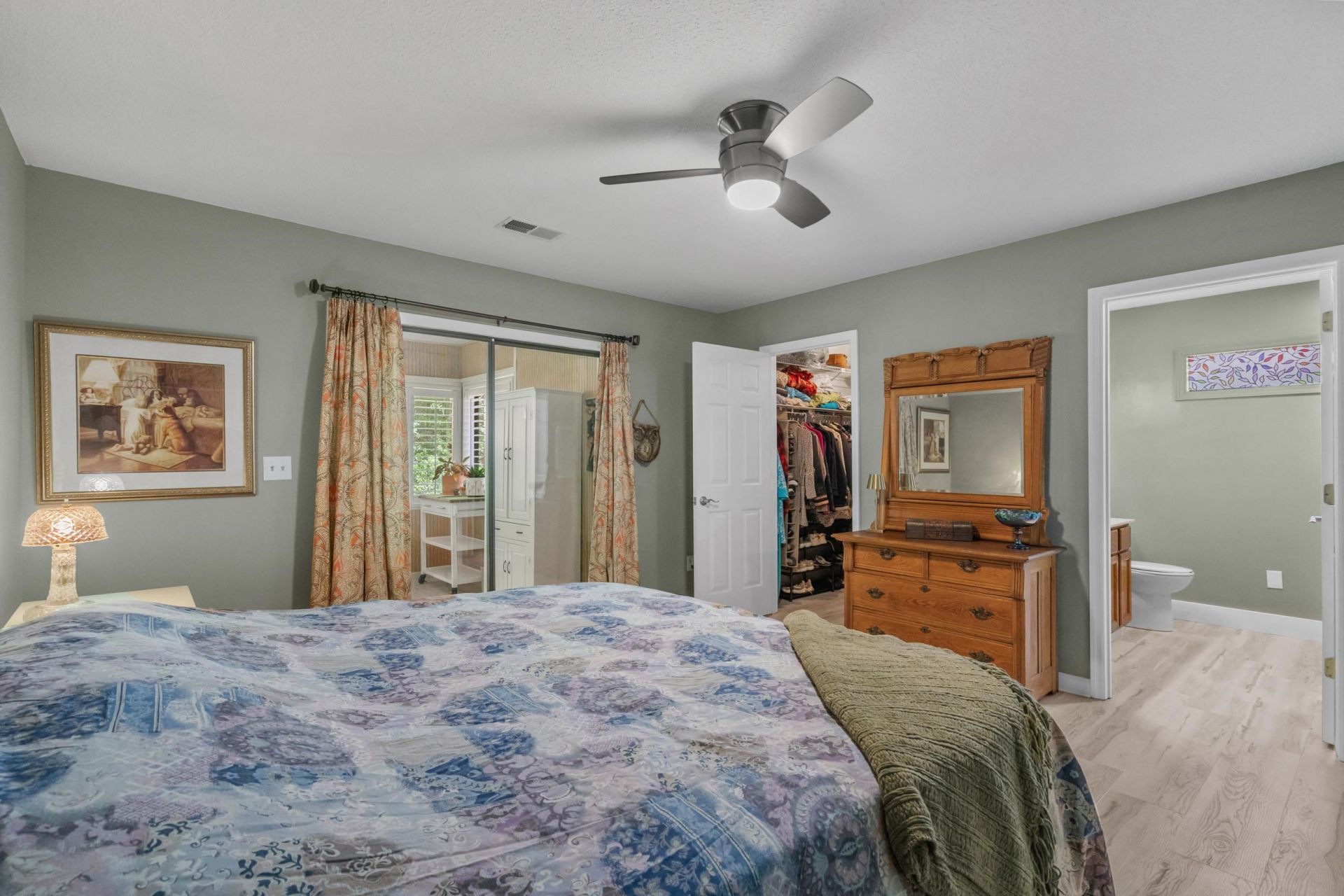 105 Hickory Dr.  Photo 21