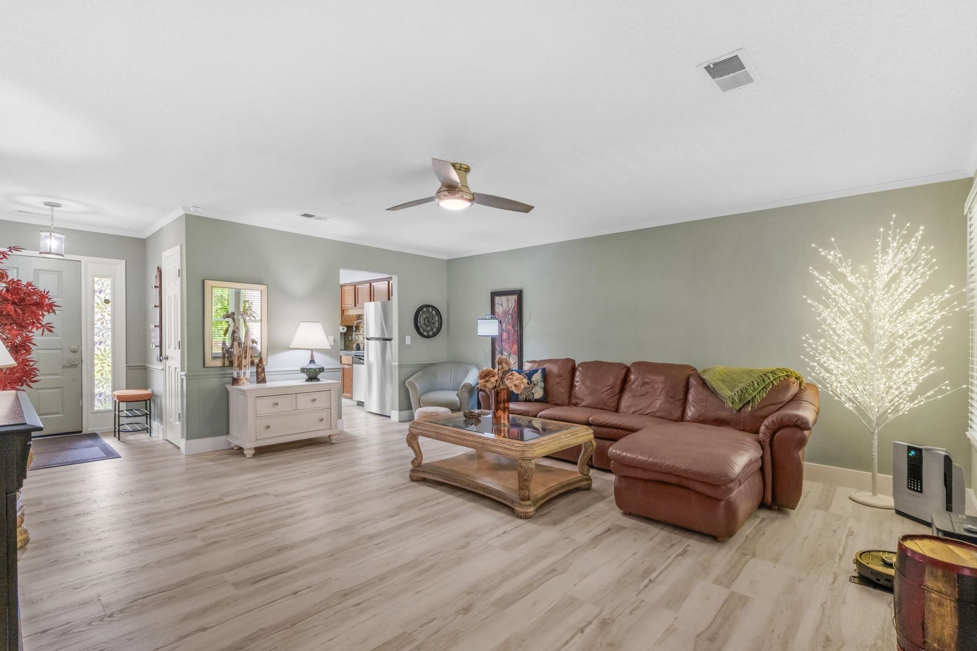 105 Hickory Dr.  Photo 6