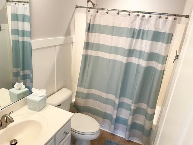 208 Clouter Creek Drive Photo 18