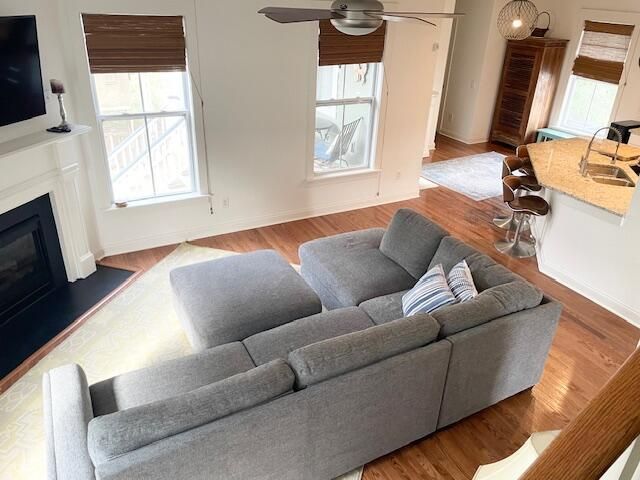 208 Clouter Creek Drive Photo 19
