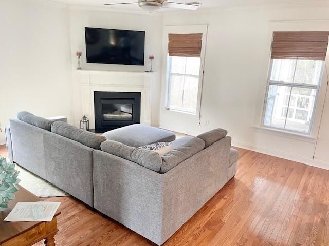 208 Clouter Creek Drive Photo 8