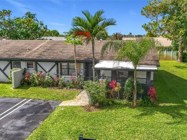 55 SEMINOLE DRIVE, ROYAL PALM BEACH, FL 33411
