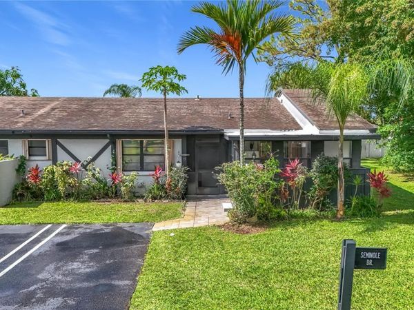 55 SEMINOLE DRIVE , ROYAL PALM BEACH, FL 33411