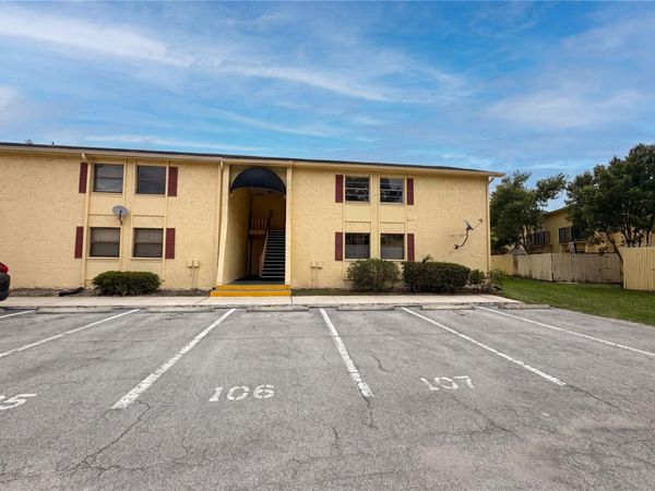 7503 DOLONITA DRIVE , TAMPA, FL 33615