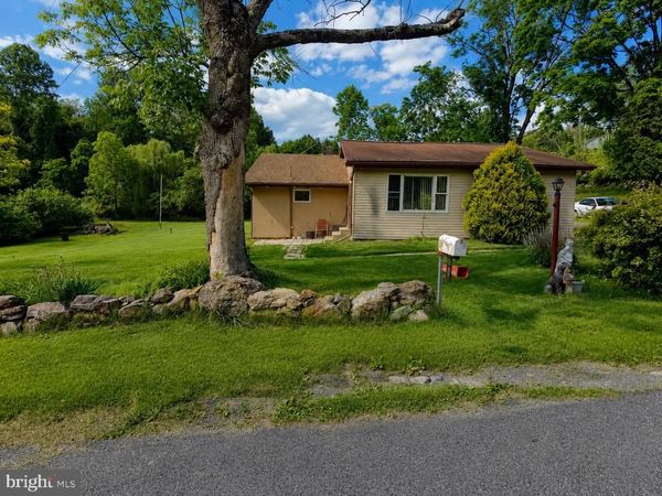 6 SEIDEL ROAD, READING, PA 19606