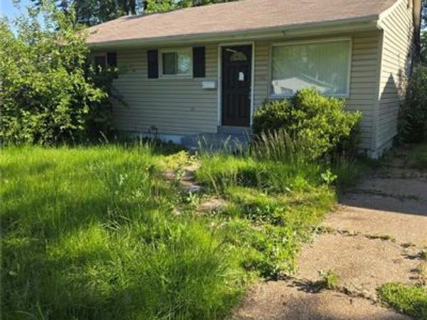 139 Grampian Road , St Louis, MO 63137