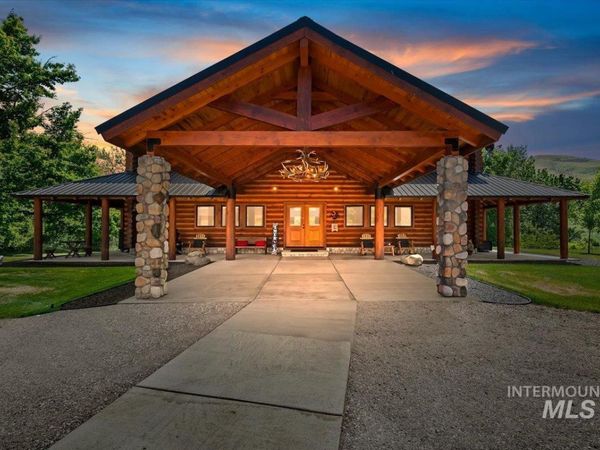 130 Mill Rd, Horseshoe Bend, ID 83629