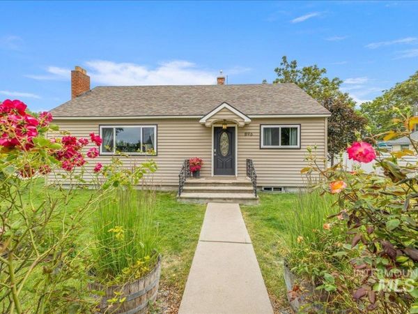 896 N 30th St, Boise, ID 83702