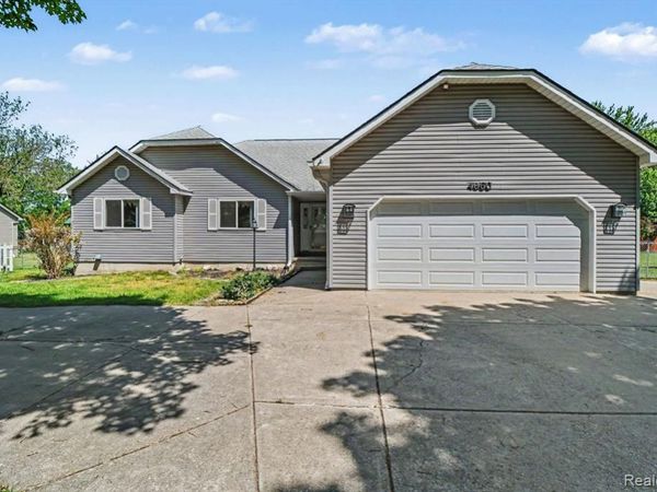 4660 Woodhull Drive , Independence Twp, MI 48346