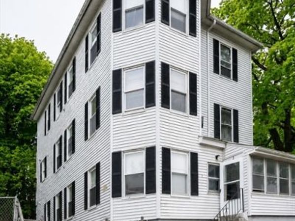 2 E Kendall St, Worcester, MA 01605
