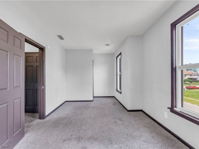 812 Lovett Place, Unit UP, Lorain, OH 44052 Photo 11