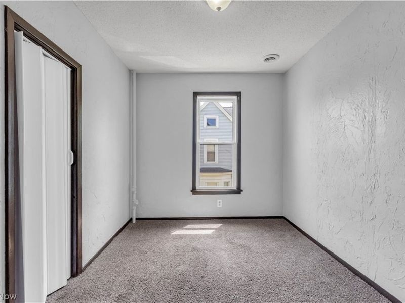 812 Lovett Place, Unit UP, Lorain, OH 44052 Photo 12
