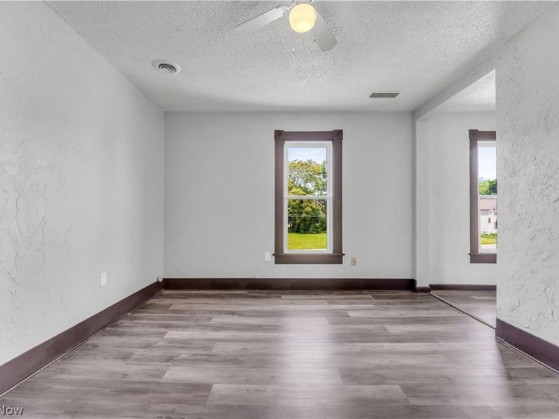 812 Lovett Place, Unit UP, Lorain, OH 44052 Photo 3