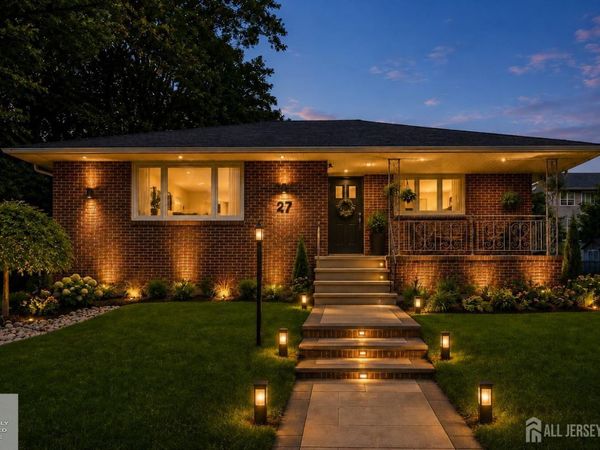 27 Phoenix Avenue, Edison, NJ 08837