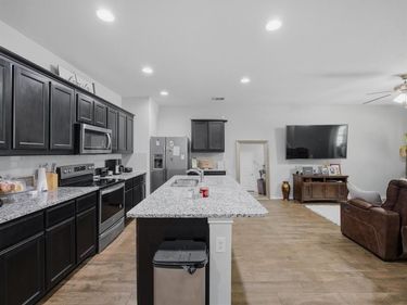 420 Milverton Drive, Fort Worth, TX 76036