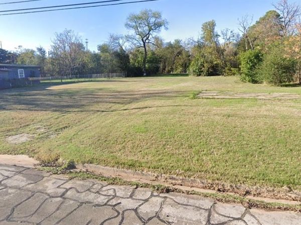 1204 Calhoun Avenue , Waco, TX 76704