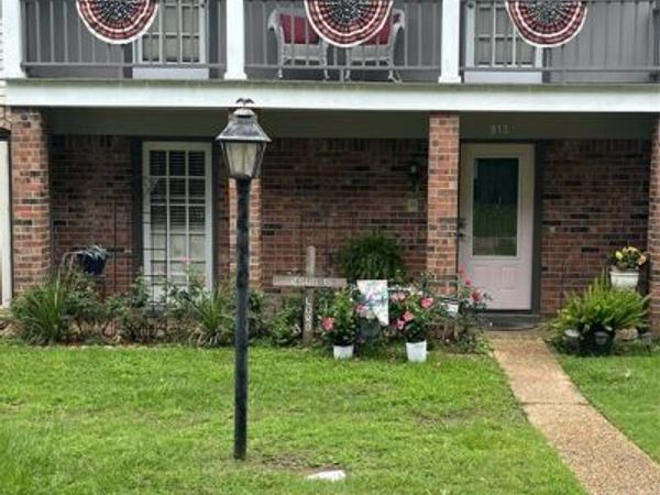 813 Parkway Drive, Natchitoches, LA 71457