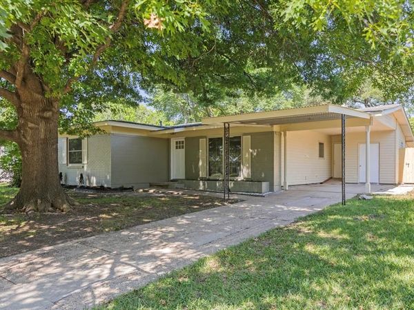 9745 Ash Creek Drive, Dallas, TX 75228
