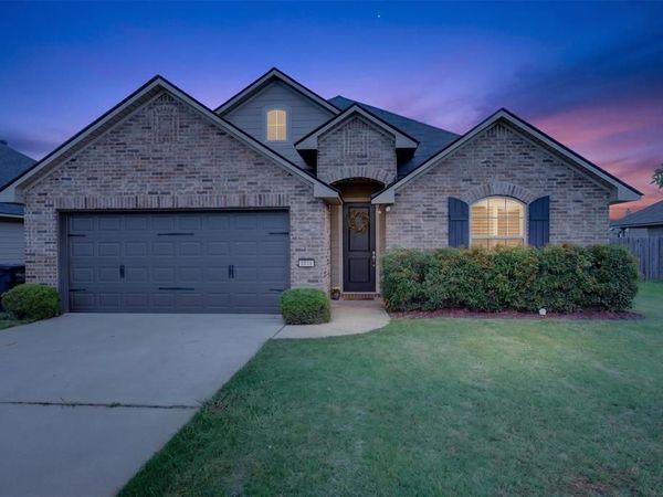 4036 False River Drive , Bossier City, LA 71111