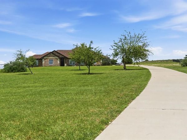 3020 Jolene Court, Springtown, TX 76082