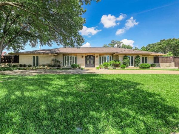 6120 Preston Creek Drive, Dallas, TX 75240