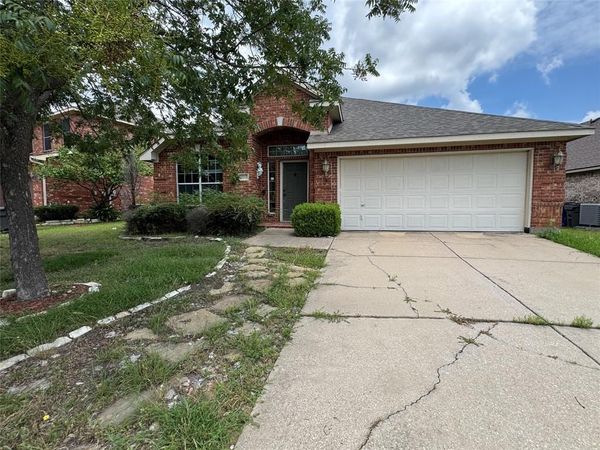 2033 Meadow Park Drive , Princeton, TX 75407
