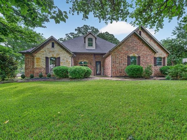 109 Lighthouse Lane , Mabank, TX 75143