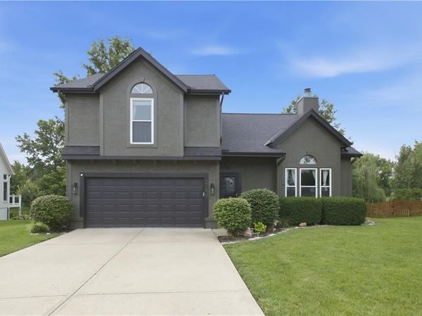 21607 W 51st Street, Shawnee, KS 66226