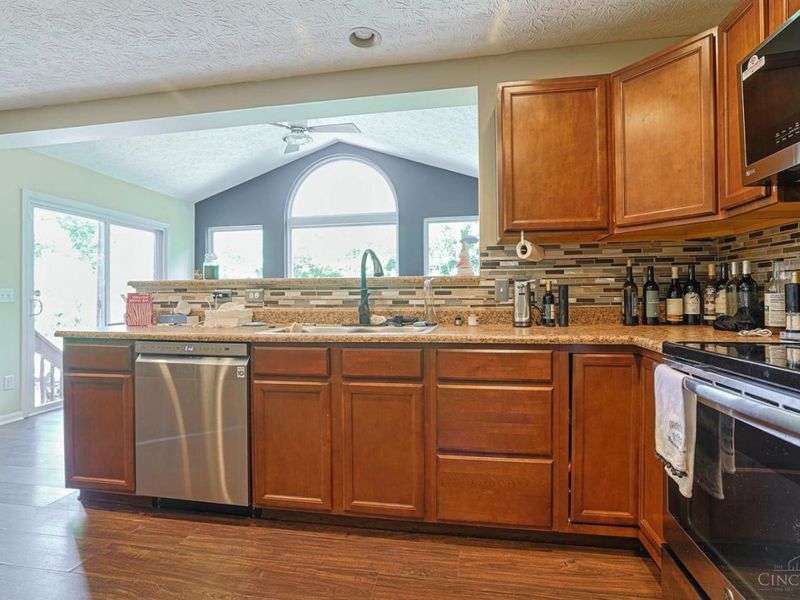 2032 Bridgewater Lane, Monroe, OH 45050 Photo 11