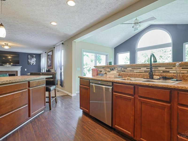 2032 Bridgewater Lane, Monroe, OH 45050 Photo 13