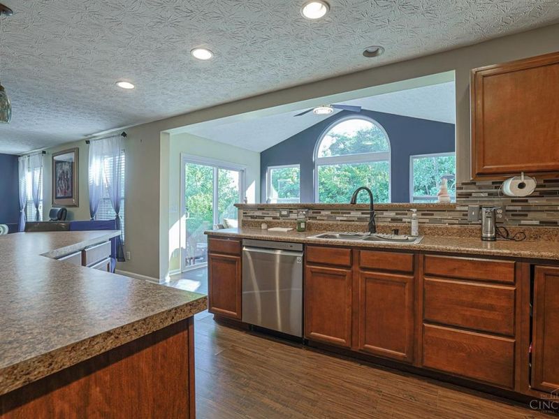 2032 Bridgewater Lane, Monroe, OH 45050 Photo 23