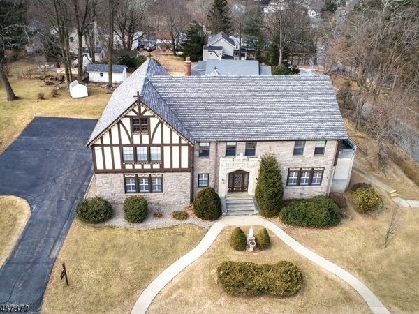 71 Bartholdi Ave, Butler, NJ 07405