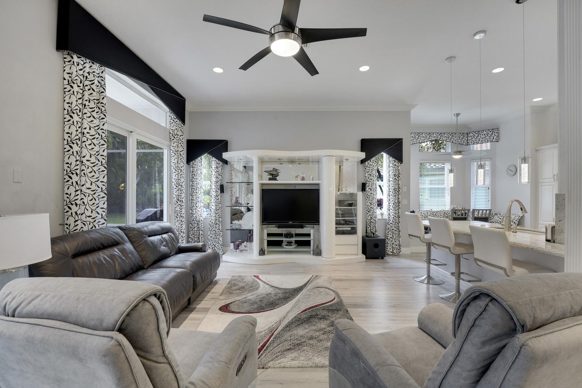 6584 Pavone Street, Lake Worth, FL 33467 Photo