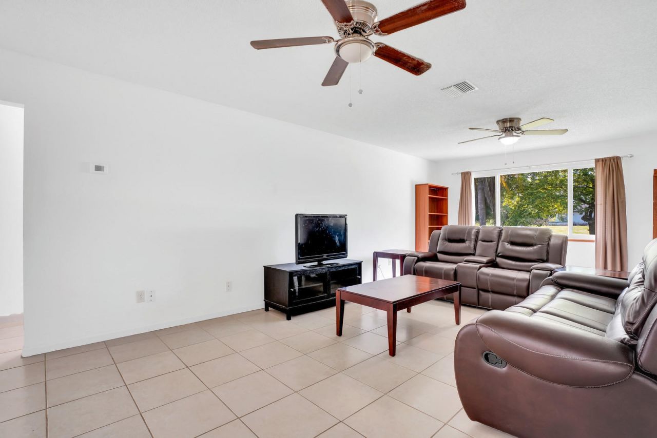 16245 E Burns Drive, Loxahatchee, FL 33470 Photo
