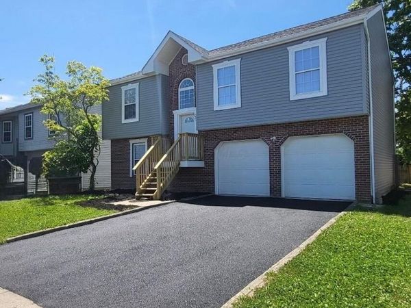 2243 Golden Leaf Lane , Columbus, OH 43223