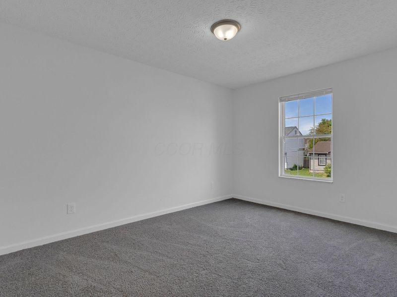 2243 Golden Leaf Lane, Columbus, OH 43223 Photo 13